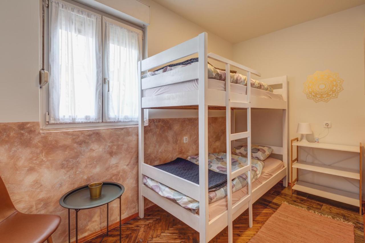 Q Podgorica Beds,Rooms And More Exteriör bild